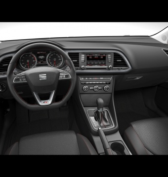Lovely Interior with Touch Screen providing Bluetooth and AUX & USB