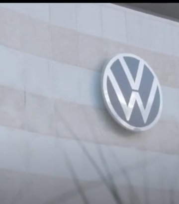 الوحيدة إلي فيها كل هالصفات و أكثر ، شاهد الفيديو عشان تعرف عن مين عم نحكي 