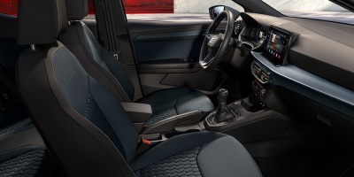 Infotainment system 8.25”